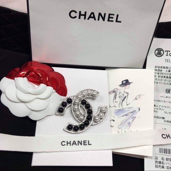 Earing , brooch ! - Picture 6 of 8